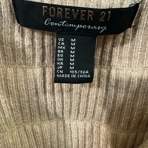 Forever 21 Pink Ruffled off shoulders  Blouse - Picture 4 of 4